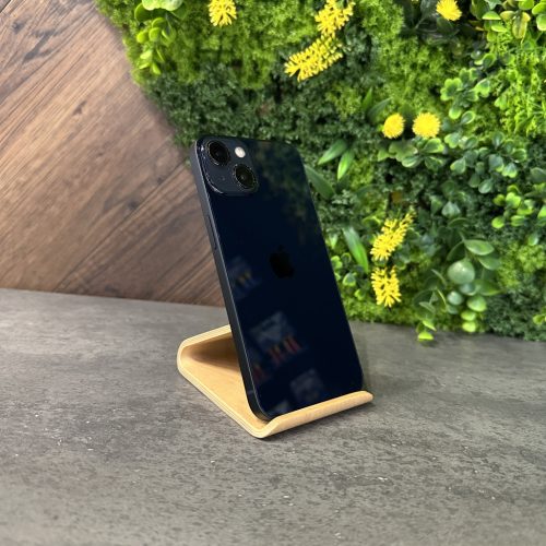 Apple iPhone 13 256GB Használt - Midnight Black - 1 év iON Store garanciával