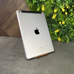   Apple iPad 9.7" (5.gen) 32GB WiFi+4G Használt - Space Gray - 1 év iON Store garanciával