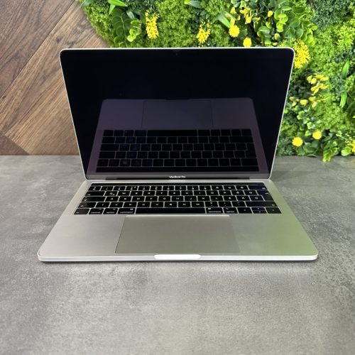 Apple MacBook Pro 13" TouchBar 2019 (256 GB SSD/16GB DDR3/1.4GHz Intel Core i5/Intel Iris Plus Graphics/macOS Sequoia/Magyar) Használt - Silver