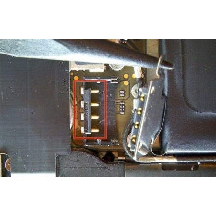 iPhone 5 Akkumulátor alaplapi csatlakozójának javítása